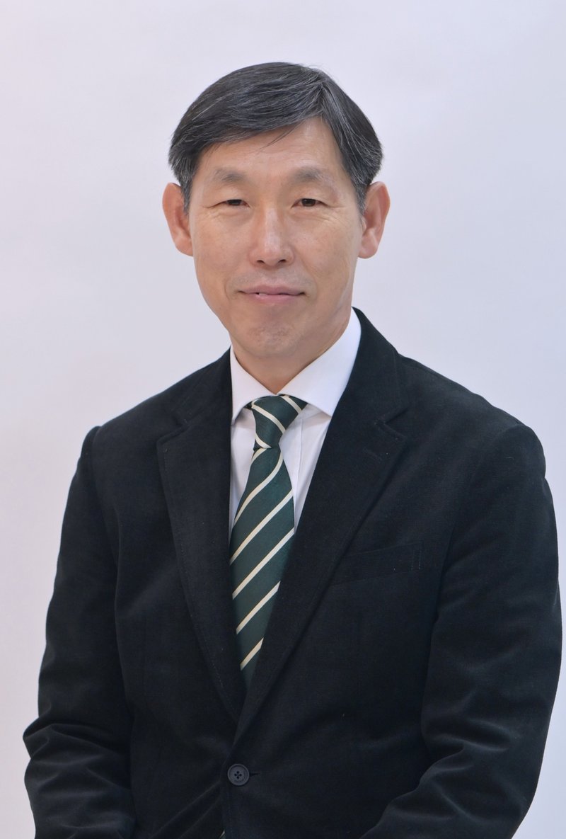 김승일 교장 선생님